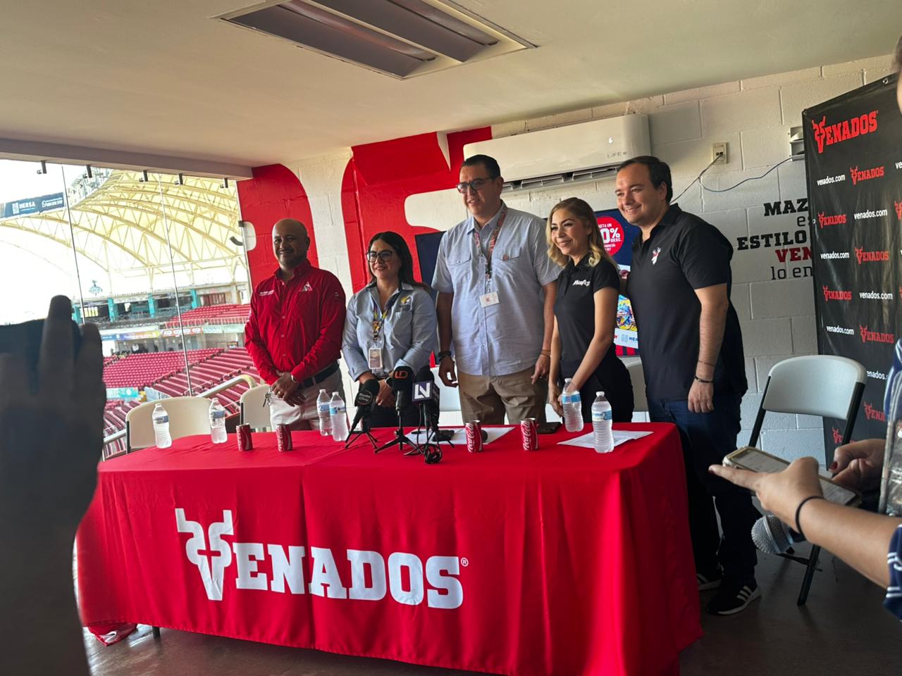 Directiva del Club Venados de Mazatlán en conferencia de prensa