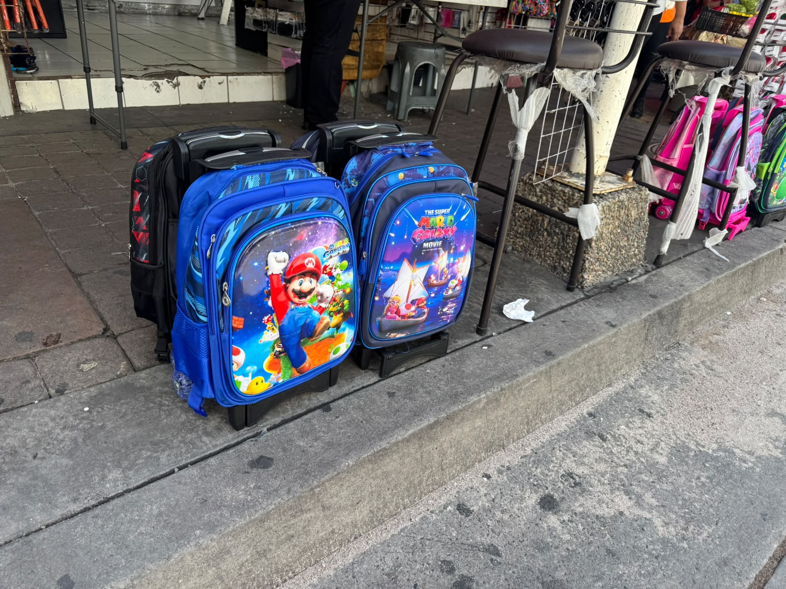 Bajas ventas durante arranque del ciclo escolar