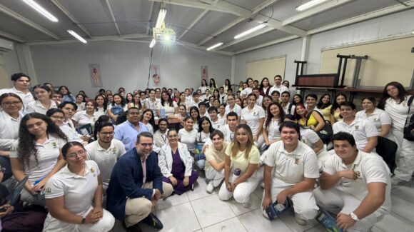 Hablar salva vidas: llevan a Mazatlán, Sinaloa, conferencia para prevenir el suicidio y atender la salud mental