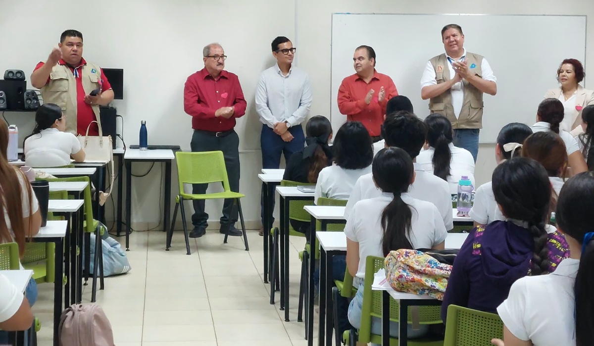 Conferencia sobre enfermedades cardíacas en Guamúchil