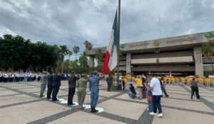 Con izamiento a media asta, conmemoran en Culiacán el Día Nacional de Protección Civil y los sismos de 1985 y 2017