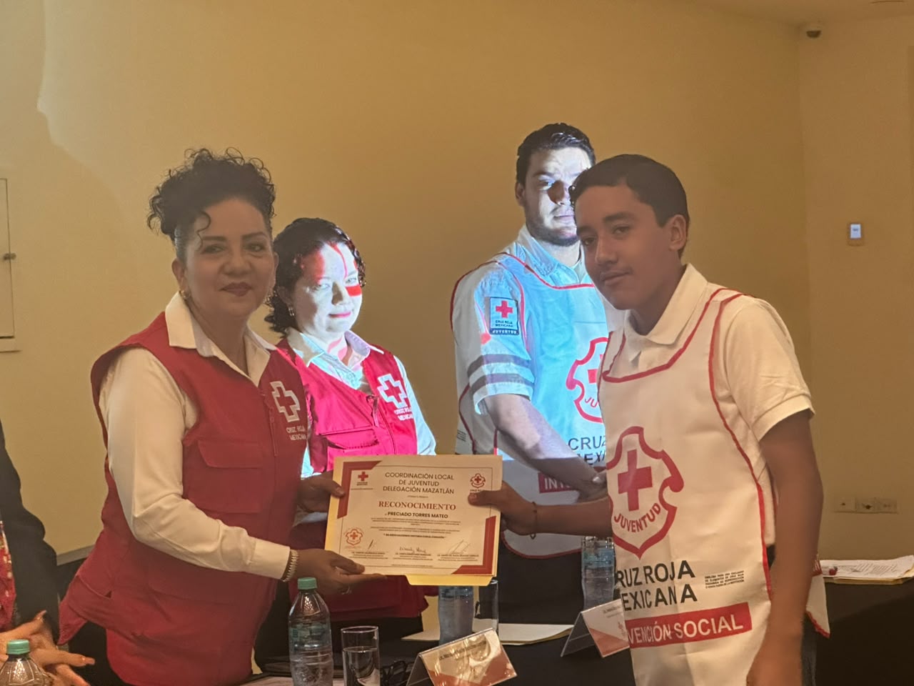 Cruz Roja Mazatlán reconoce a sus juventinos
