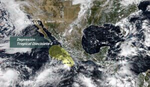 Se forma la depresión tropical Diecisiete-E; prevén su evolución a huracán categoría 3 en costas de Michoacán y Colima