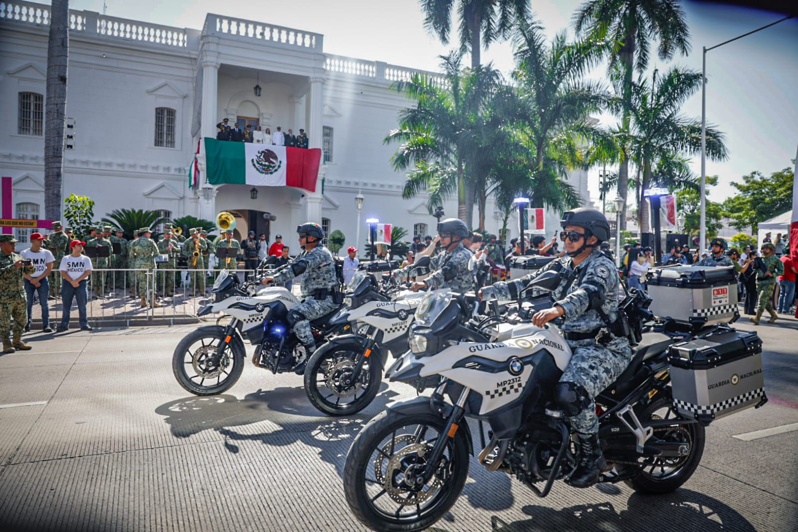 Desfile cívico-militar en Culiacán por la Independencia de México