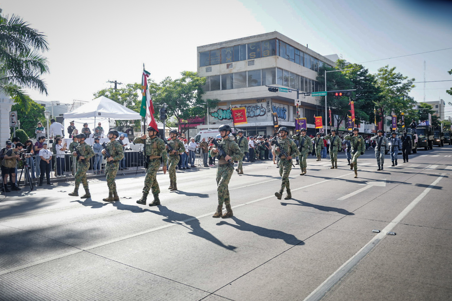 Desfile cívico-militar en Culiacán por la Independencia de México