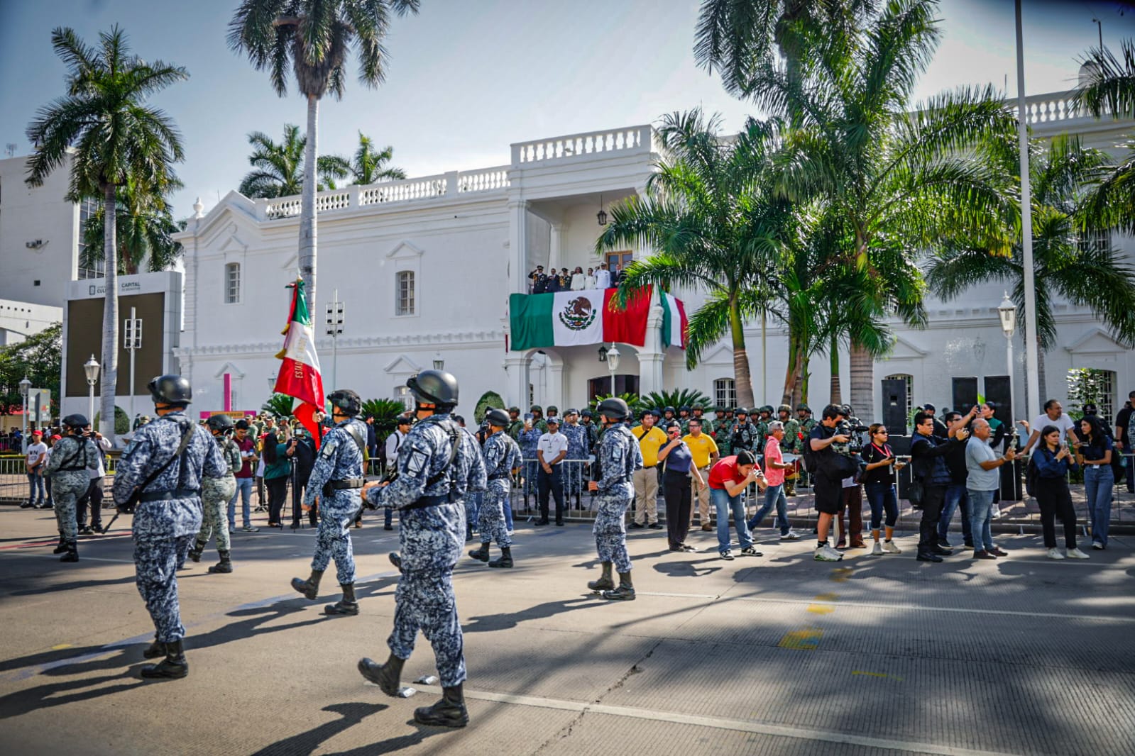 Desfile cívico-militar en Culiacán por la Independencia de México