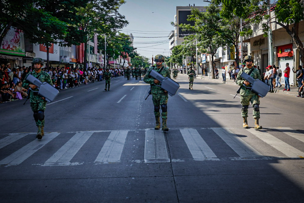 Desfile cívico-militar en Culiacán por la Independencia de México