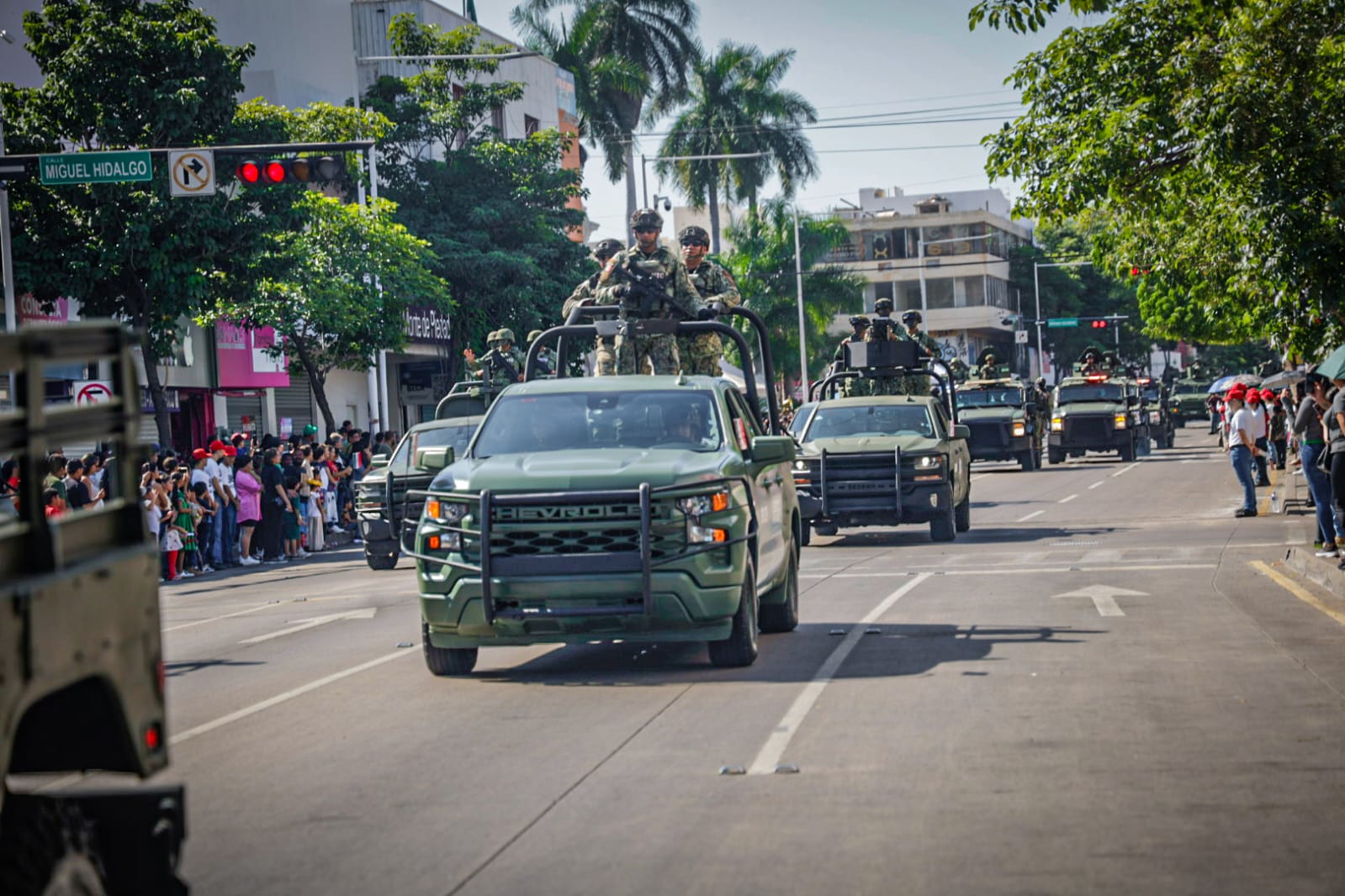 Desfile cívico-militar en Culiacán por la Independencia de México