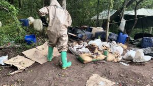 desmantelan en sinaloa narcolaboratorio con mas de 16 toneladas de metanfetamina hubicacion