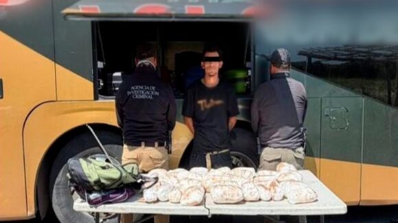 Detienen a pasajero que viajaba en autobús con 26 kilos de metanfetamina en la carretera Mazatlán-Tepic