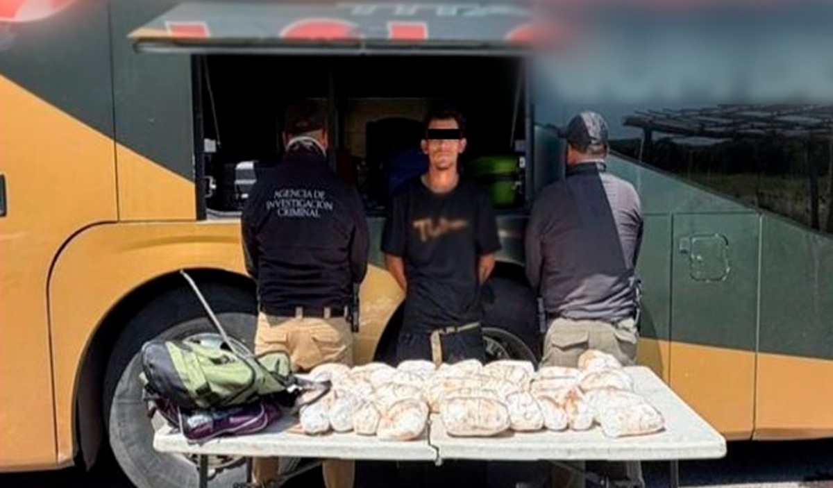 Detienen a hombre que viajaba con metanfetamina en autobús sobre la carretera Mazatlán-Tepic