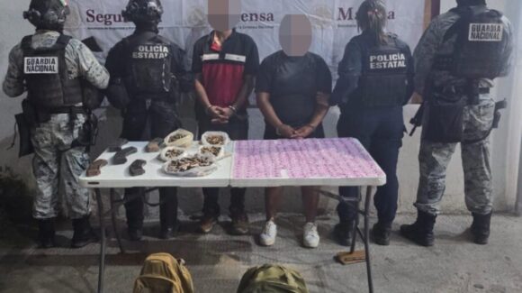Detienen a hombre y mujer con mil cartuchos y presunta metanfetamina durante operativo en Concordia, Sinaloa