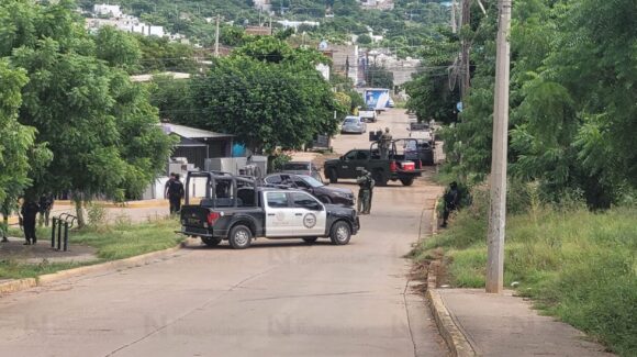Detienen a tres sujetos y recuperan vehículo tras reporte de balazos en Hacienda de Urías, Mazatlán