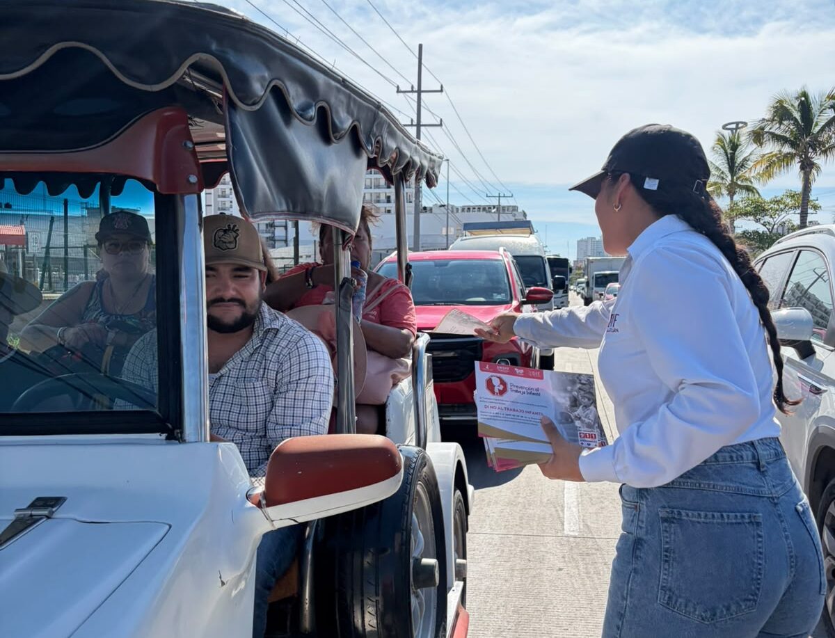 DIF Mazatllán sale a las calles