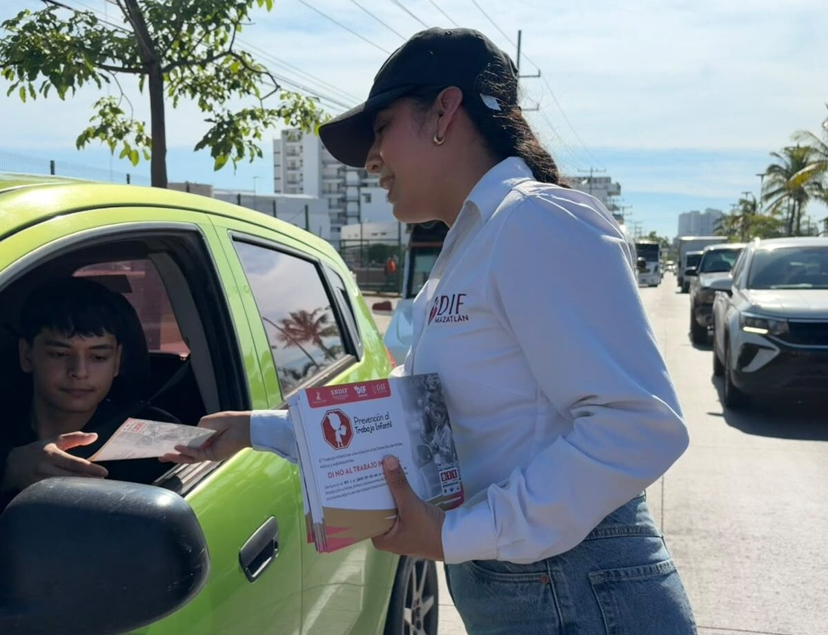 DIF Mazatllán sale a las calles