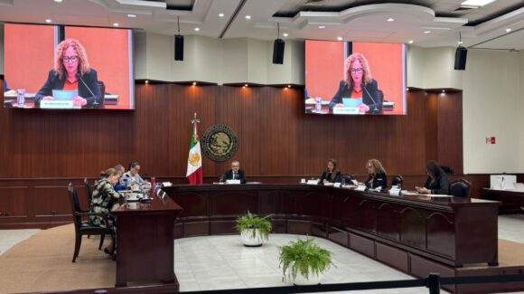 “Para evitar el ingreso de armas”; Morena presenta iniciativa para instalar detectores de metales en secundarias y preparatorias de Sinaloa 