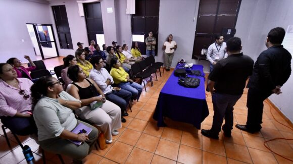 Refuerzan vigilancia ambiental en Mazatlán, Sinaloa; capacitan a personal encargado de realizar inspecciones