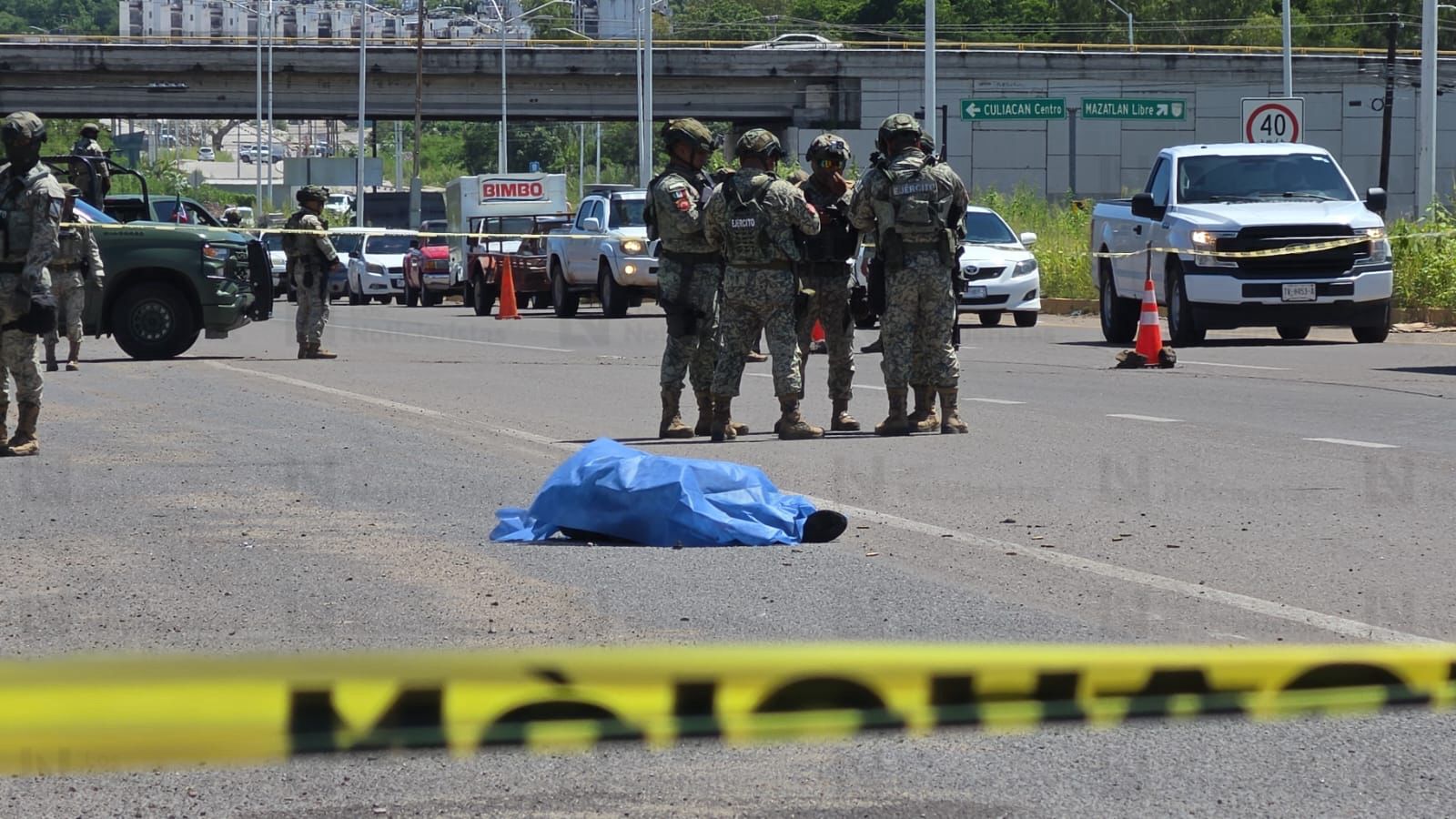Ejecutan a un hombre sobre La Costerita de Culiacán