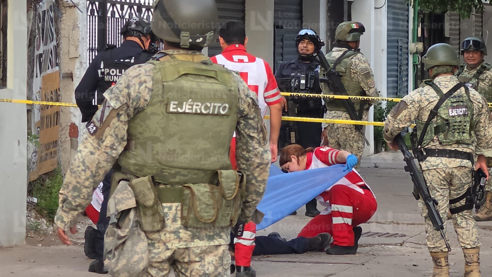 Frente al panteón civil de Culiacán ejecutan a un hombre