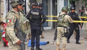 Frente al Panteón Civil de Culiacán ejecutan a un hombre