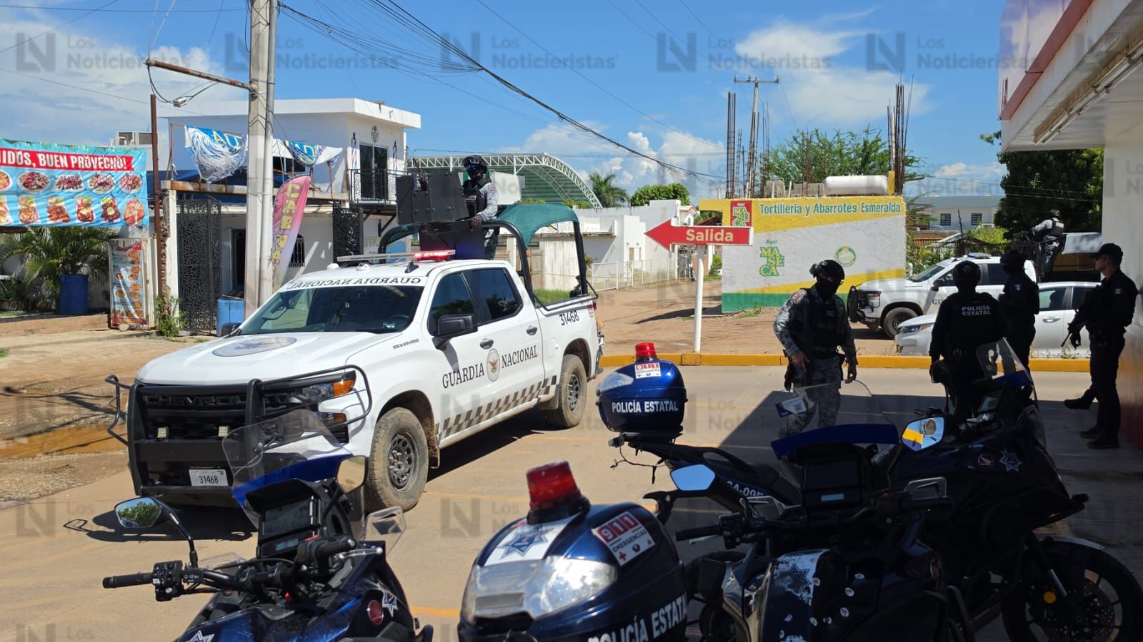 Ejecutan a dos hombres en el interior de un autolavado en Culiacán