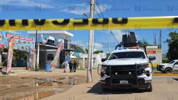 Ejecutan a dos hombres dentro de un autolavado en el sector los Ángeles en Culiacán, Sinaloa
