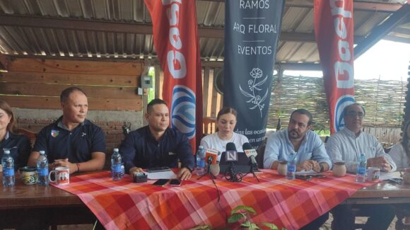 De manteles largos Ejecutivos de Ventas en Mazatlán, Sinaloa, con su 62 aniversario; darán galardón al empresario Óscar Sánchez