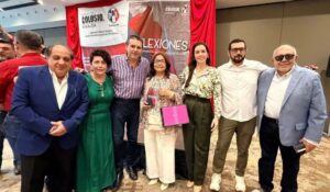 “Me dijo: ‘Ya vienes a pedir chichi al PRI’ y le contesté: ‘Eres un patán’”: Químico Benítez relata encontronazo y foto con Mario Zamora
