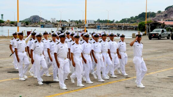 Alista Cuarta Región Naval contingentes para el Desfile Cívico para el 16 de septiembre en Mazatlán, Sinaloa