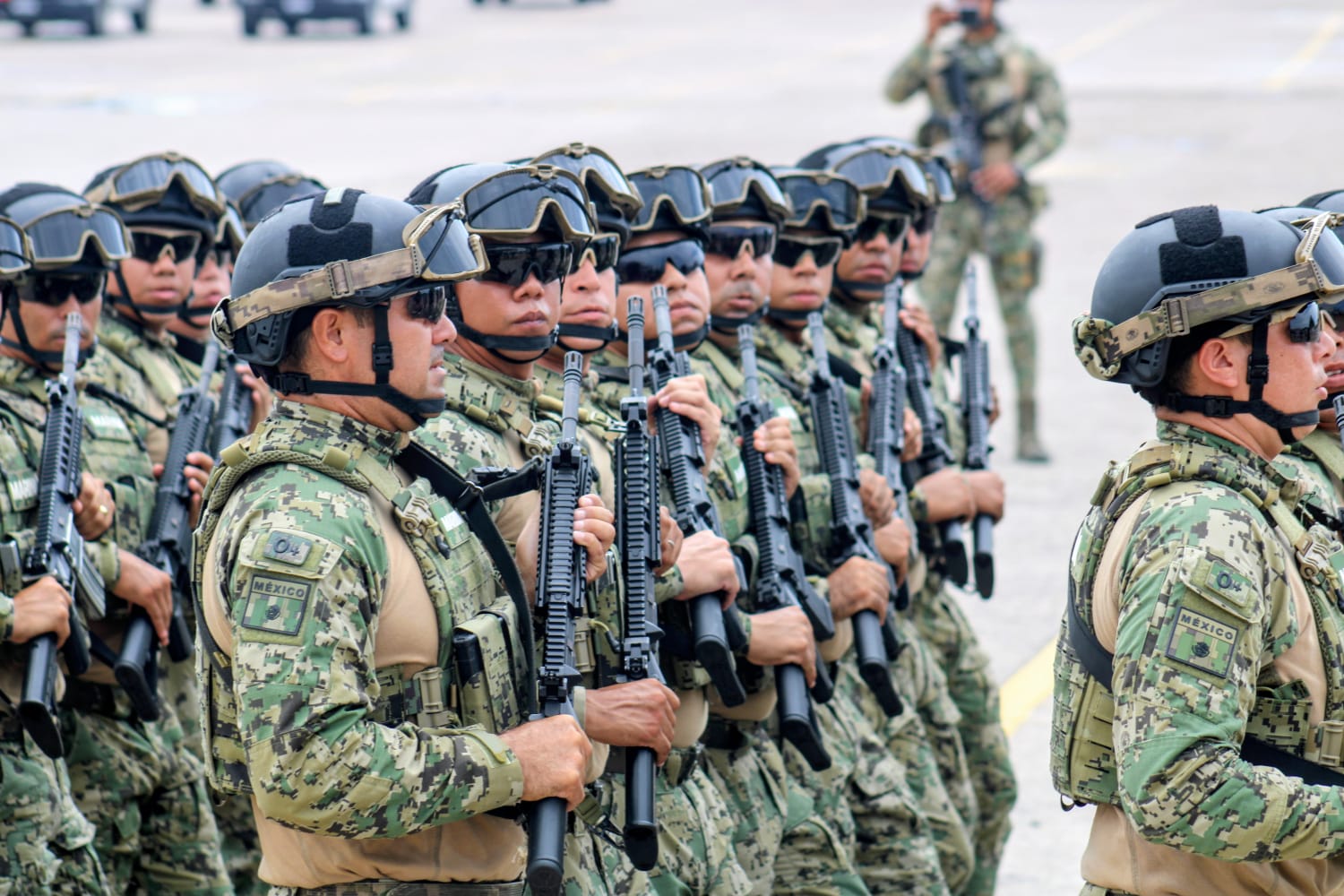 Ensayo del Desfile Cívico para el 16 de septiembre en Mazatlán