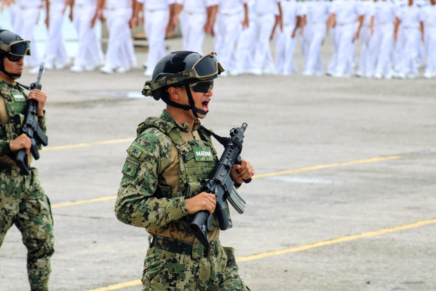 Ensayo del Desfile Cívico para el 16 de septiembre en Mazatlán