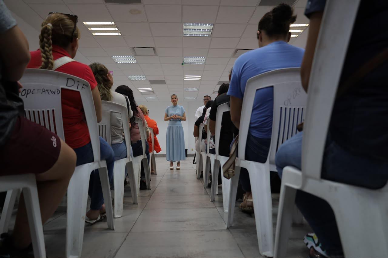 Entregan apoyos a familiares de personas desaparecidas en Mazatlán