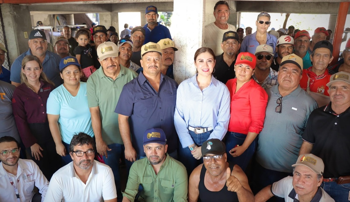 Entregan motores y embarcaciones a pescadores de Guasave y Juan José Ríos
