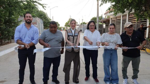 Entregan calle pavimentada en la Colosio Sí, en Mazatlán, Sinaloa; invierten más de 5.7 mdp