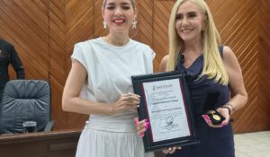 María del Carmen Espinosa Noreña recibe Premio al Mérito Femenino 2026 en Mazatlán