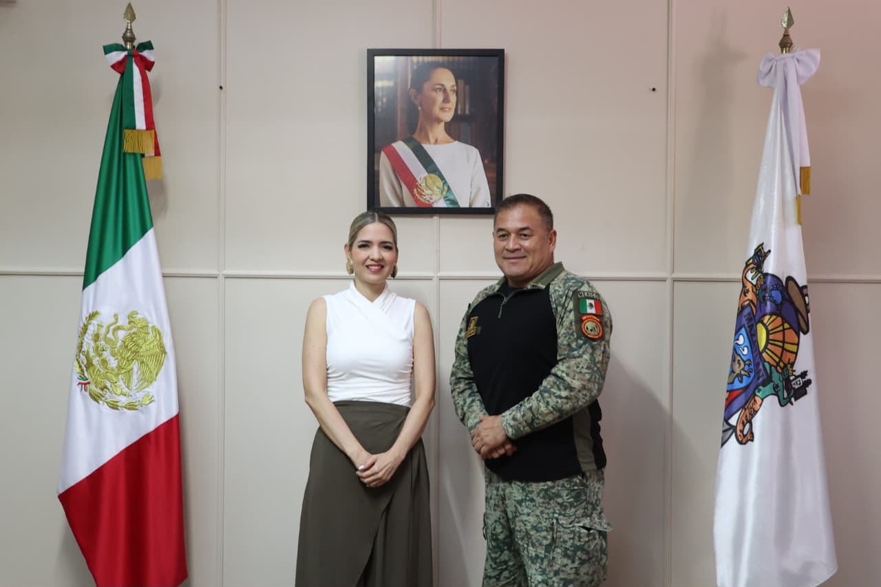 Estrella Palacios se reúne con mandos del Ejército