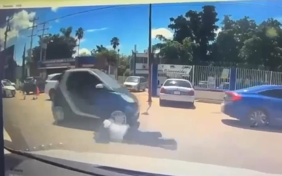 Estudiante embestido por un vehículo en Guamúchil