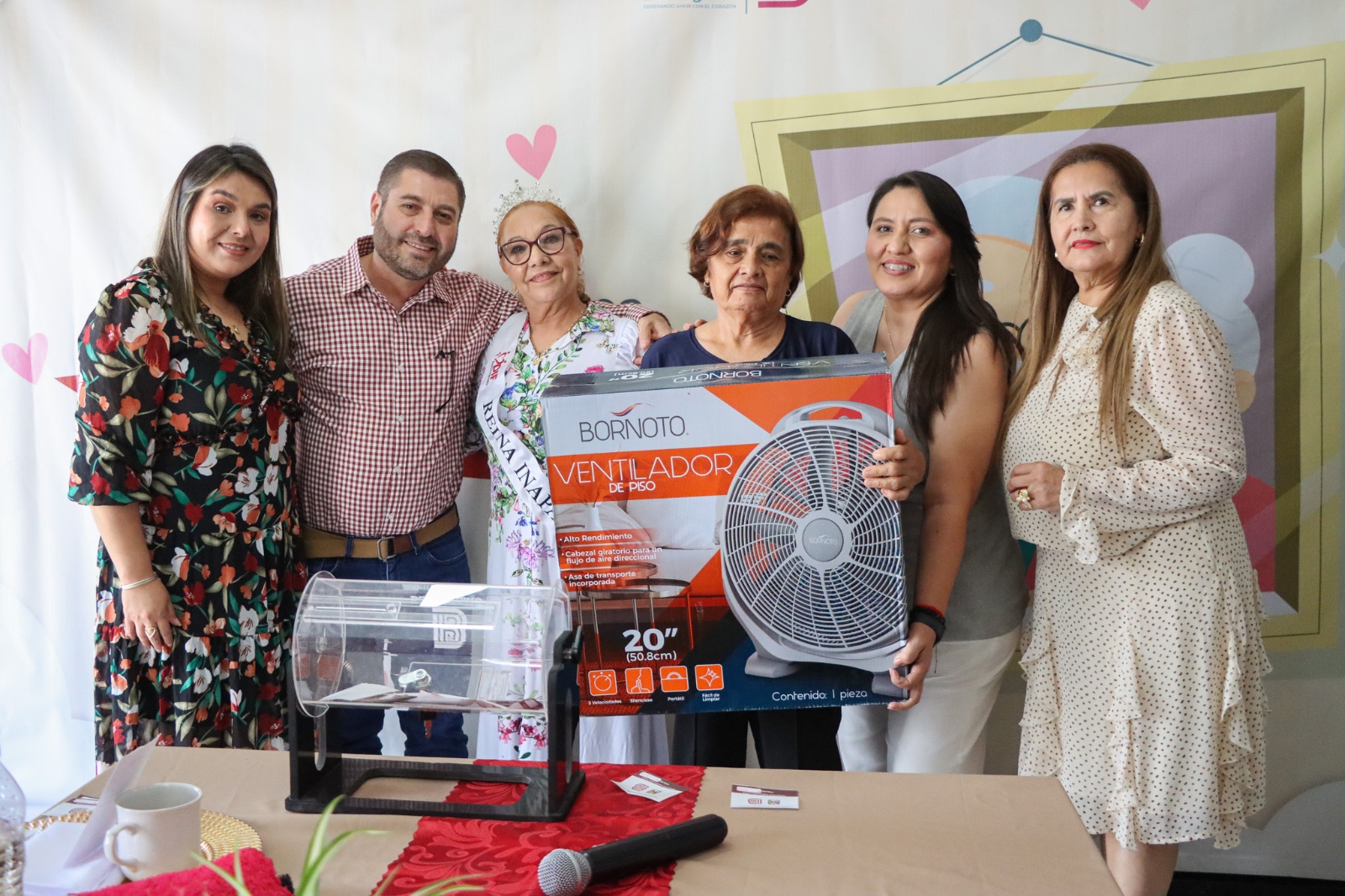 José Paz López convive con adultos mayores de Badiraguato y refrenda compromiso por su bienestar