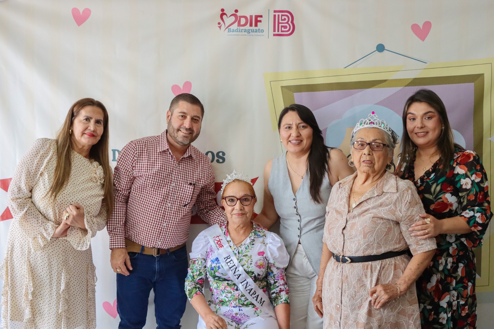 José Paz López convive con adultos mayores de Badiraguato y refrenda compromiso por su bienestar