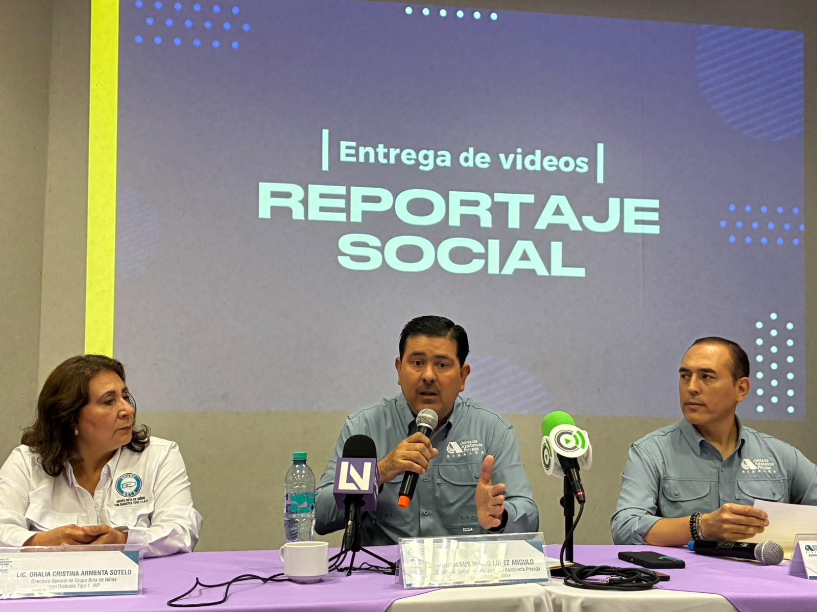Entregan JAP videos institucionales a organismos de asistencia privada en el norte de Sinaloa