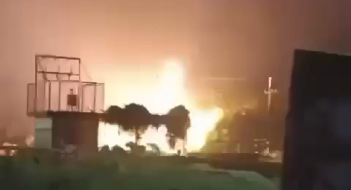 Explota cableado de una estación de la CFE en la zona del Rastro de Guasave, Sinaloa
