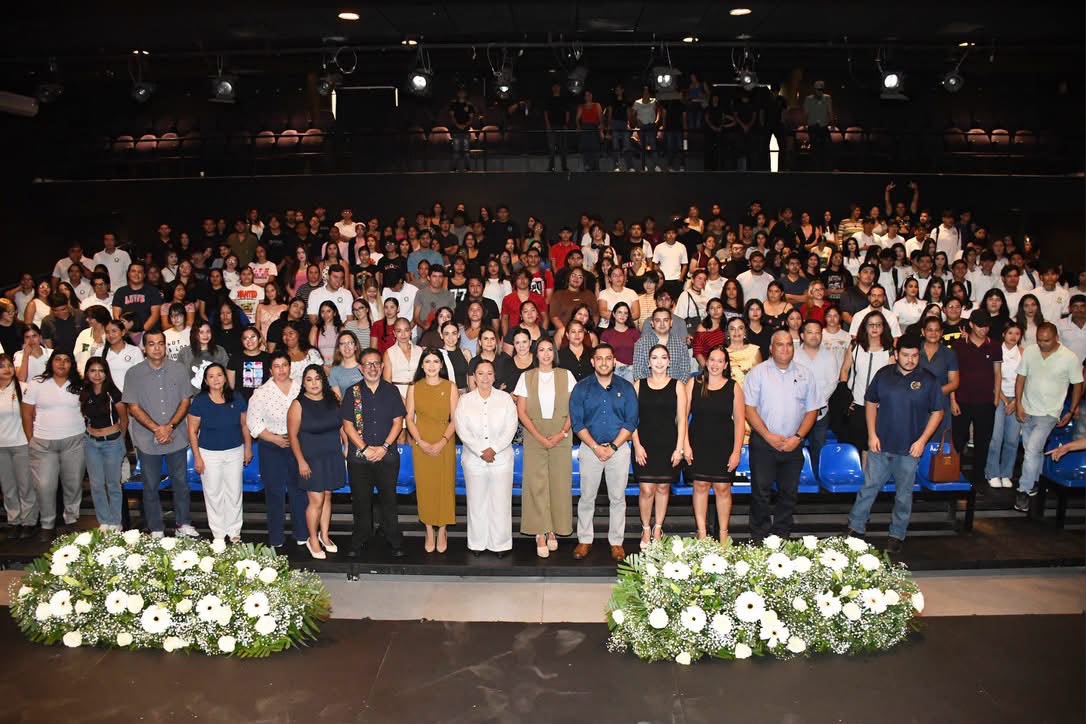 Festejo por el aniversario de la Facultad de Turismo de la UAS de Mazatlán