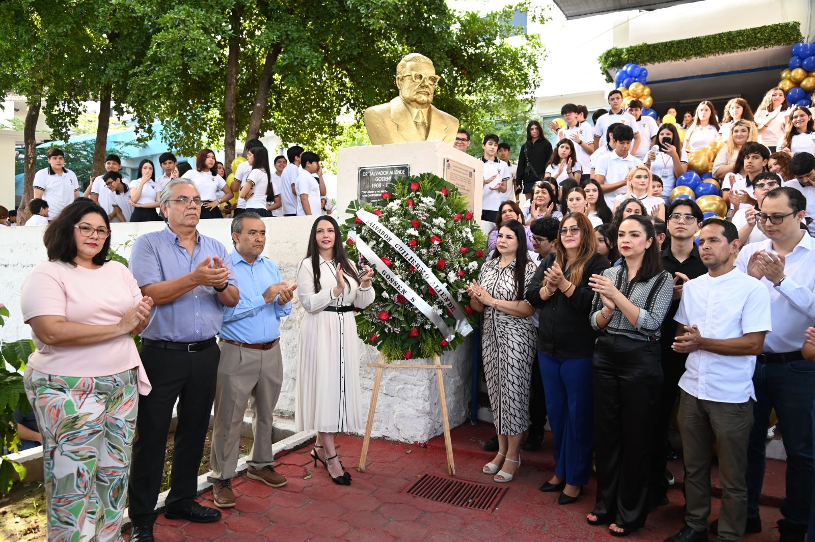 Festejo por el aniversario de la prepa Allende de la UAS