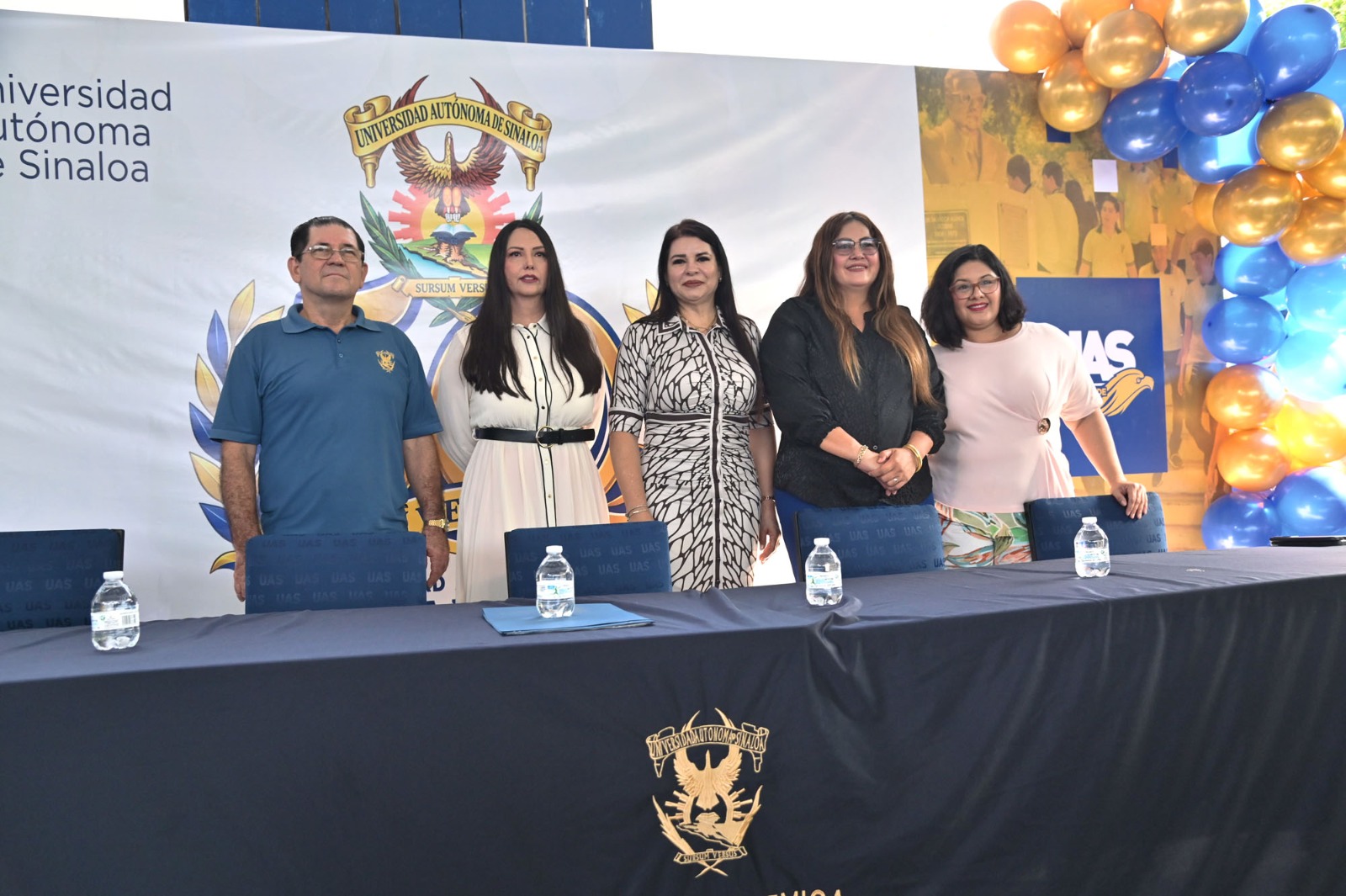 Festejo por el aniversario de la prepa Allende de la UAS
