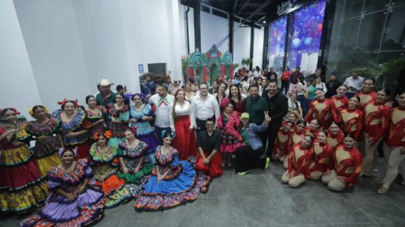 Plaza Arcángel de Hersa Corporativo se llena de talento y emprendimiento con fiesta mexicana en Mazatlán, Sinaloa