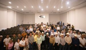 Presenta FIRA alternativas de crédito para pequeños y medianos productores de Guasave, Sinaloa