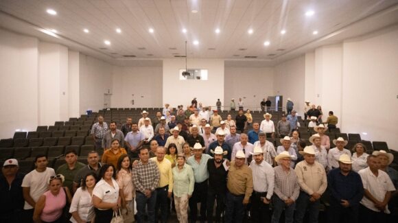 Presenta FIRA alternativas de crédito para pequeños y medianos productores de Guasave, Sinaloa