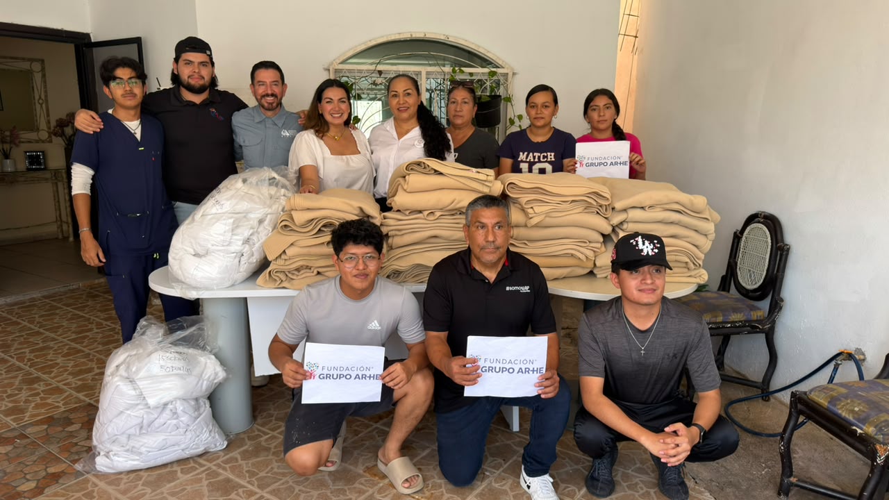 Fundación ARHE entrega donativos en beneficio de estudiantes y adultos mayores
