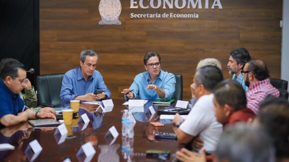 Gobierno de Sinaloa y empresarios buscan recuperar el horario nocturno en el Centro de Culiacán, plazas comerciales y universidades