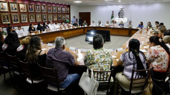 Gobierno se compromete a fortalecer seguridad a personas buscadoras víctimas de atentados y amenazas en Sinaloa